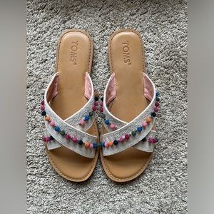 NIB Toms Viv sandals natural hemp/pom poms